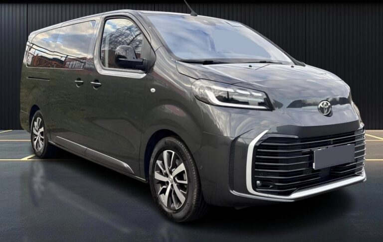 Wynajem GAJA Toyota Verso VIP Long 2024-02