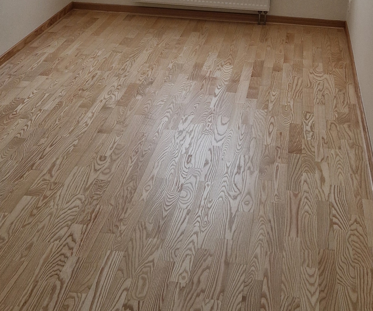 Stary parkiet z PRLu